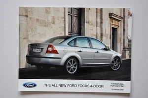 Foto de prensa de coche - Ford Focus 2005 4 puertas - metálico - vista trasera/lateral - Imagen 1 de 1