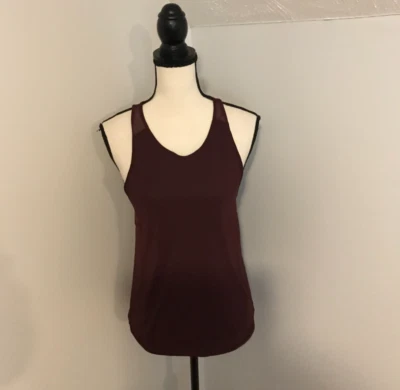 Tanque esculpido granate Lululemon II - falta talla Foto 1 de 4