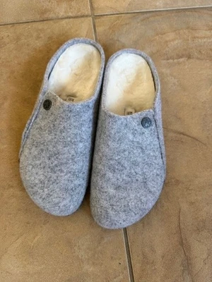 Zapatilla BIRKENSTOCK Zermatt genuina forrada de piel de oveja gris claro talla 37 Foto 1 de 3