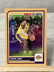 Tarjeta #149 naranja Lebron James #149 Panini NBA Haunted Hoops 2023-24 - Imagen 1 de 2