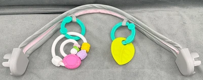 Arco de juguete móvil de repuesto Bright Starts Baby Swing Pink Paradise Foto 1 de 4