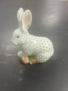 Herend Winter Bunny Kiwi - Picture 1 of 5