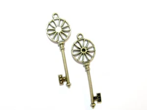 2 Anhänger Charms Schlüssel 64 x 21mm bronzefarben    Metallanhänger - Bild 1 von 1