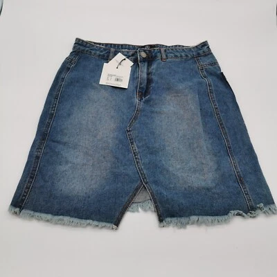 Minifalda vaquera azul Missguided dobladillo deshilachado talla 10 verano/vacaciones para mujer Foto 1 de 4