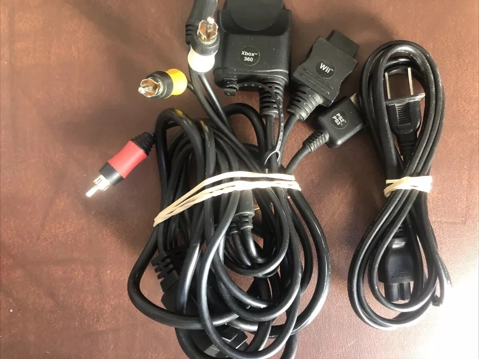 3 In 1 Multi Console Component GigaWare AV Cable For Wii PS2 PS3 Xbox 360, Power - Image 1 of 1