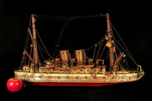 Étonnante et ancienne maquette de bateau, art populaire vers 1930 / Militaria - Picture 1 of 17