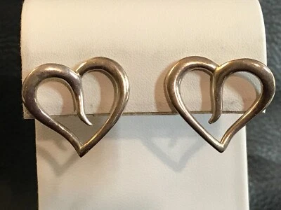 Pendientes Angela Cummings AC STUDIO Plata Esterlina Corazón Abierto Poste Tailandia Foto 1 de 4