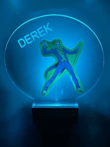 Enchufe LED personalizado luz nocturna The Joker Superheroes con sensor de amanecer - Imagen 1 de 12