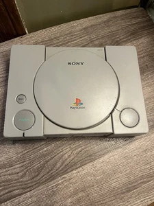 PS1 - Console PlayStation 1 solo modello SCPH-7501 funzionante e testata. - Foto 1 di 9