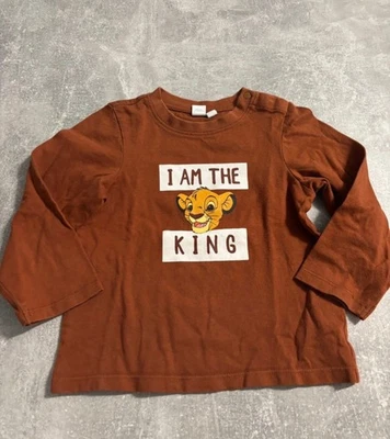 (35) neuwertiges Langarm Shirt von Disney Orchestra Gr.92 Simba - Bild 1 von 4