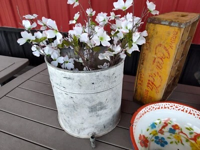Antique Vintage Galvanized Metal Water Tank Wall Bucket French Farm Decor - Image 1 of 4