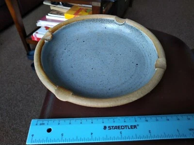 ANTHONY RICHARDS PENDERLEATH STUDIO POTTERY  ST. IVES CORNWALL.  ASH TRAY.  - Image 1 of 4