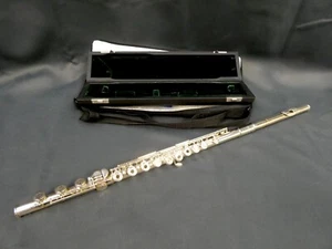 Pearl Flutes PF-525 Silver Plated, Open-Hole Flute - Picture 1 of 15