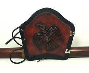 Bogenschießen Armschutz Black Raven Leder braun schwarz punziert Wikinger - Bild 1 von 7