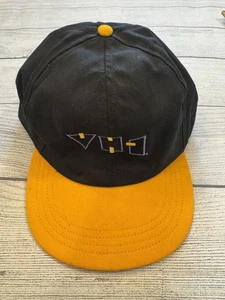 Vintage Vh1 Logo Mütze Kappe Druckknopflasche 87-94 schwarz gelb bestickt Made USA 90er - Bild 1 von 4