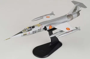 HA1067 Hobby Master F-104G Starfighter 1/72 Model #104-02 Ejercito del Aire 61 - Picture 1 of 2