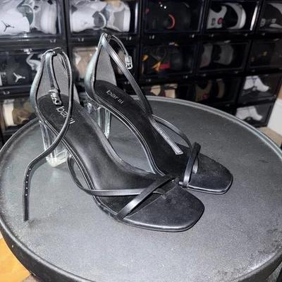 Бар 111 женский каблук размер 8,5 - Изображение 1 из 4