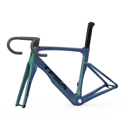  Road Bike Full Internal Route Frame Ultralight Carbon Frame with Handlebar/Stem - Image 1 of 4