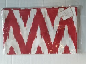 Table Runner Design Inspiration Bali Chevron Red White Zig Zag 16 x 72 NW Tags - Picture 1 of 6