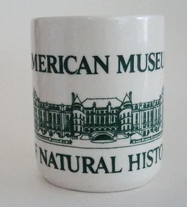 American Museum of Natural History Becher Kaffeetasse grün & weiß großer Schriftzug - Bild 1 von 8