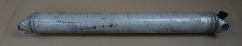 1984-1996 Chevrolet Corvette C4 б/у Dana 36 приводной вал автоматический 10054289 - Изображение 1 из 4