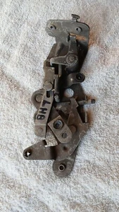 FORD XD XE XF FALCON DOOR LOCK LATCH LHR MECHANISM RIGHT REAR ZJ ZK ZL LEFT - Picture 1 of 2