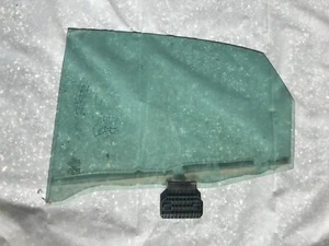 Original Audi A4 Rear Left Window Glass 8E0845255 - Picture 1 of 4