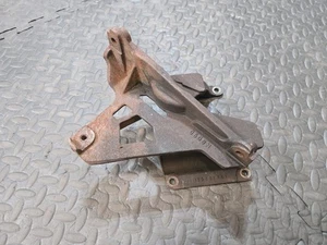 ⭐️2005-2007 Ford F250 F350 6.0 Diesel Turbo Turbocharger Mount Pedestal OEM - Picture 1 of 6