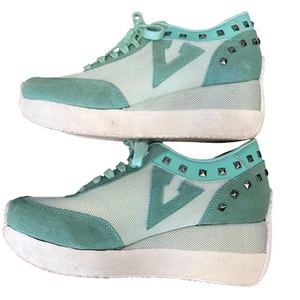 Volatile Kicks Cody Platform Fashion Sneakers Womens 10 Studded Chunky Shoes Y2K - Picture 1 of 10