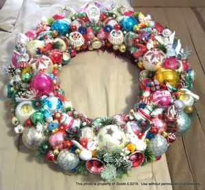 LARGE 26" FIREPLACE WREATH made of ANTIQUE CHRISTMAS ORNAMENTS - GORGEOUS OOAK! - Picture 1 of 11