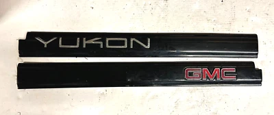 99 00 GMC Yukon Denali Back Door Moulding Emblem Nameplate  15738679 15739680 - Image 1 of 4
