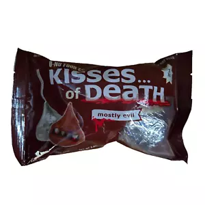 PACK DE 3 FIGURAS DE VINILO DE CHOCOLATE MALVADO BESOS DE LA MUERTE ANDREW BELL - Imagen 1 de 1