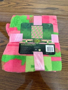 Wicked Throw Blanket 40 X 60 - Picture 1 of 6