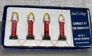 Juego de 4 velas encendidas Snow Village junto a la puerta Departamento 56 - Imagen 1 de 2