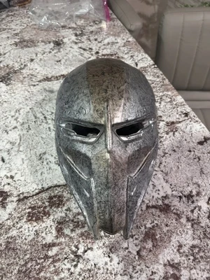 SDCC 2025 Exclusive Predator Badlands Hall H Plastic Predator Mask - Image 1 of 3