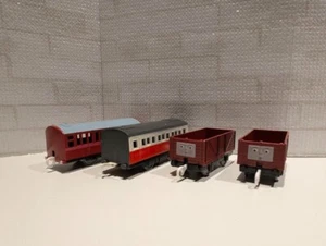 Thomas & Friends TOMY Plarail Trackmaster Freight Car Tain Engine Rosie JAPAN JP - Picture 1 of 3