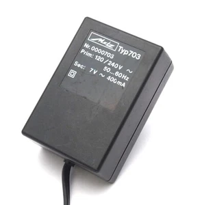 Metz Typ703 Flash Charger Nr.0000703 Prim: 120/ 240V 50-60Hz 7V - 400mA - Picture 1 of 3