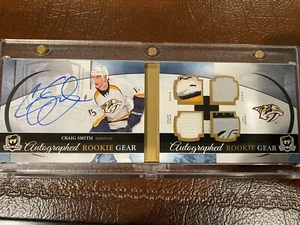 2010-11 The Cup Craig Smith Autografo Rookie Gear Libretto #d/25 Patch RC - Foto 1 di 5
