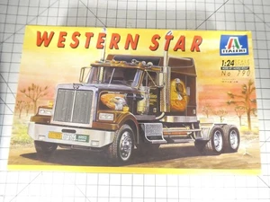 Italeri Western Star Truck Model Kit 1:24 Scale No. 790 Unverified Parts - Picture 1 of 16