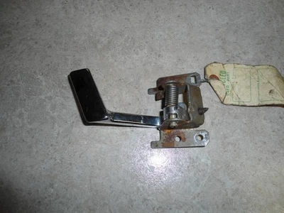 1989 OLDSMOBILE CUTLASS SUPREME INSIDE DOOR HANDLE PASSENGER SIDE 191428 Foto 1 de 2