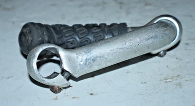 Abrazaderas de extremo de barra para bicicletas 22,2 mm 5" Bullhorns plateadas MTB Trail Dirt remitente de EE. UU. Foto 1 de 4