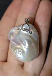 Beautiful Organic Shape Baroque Pearl Pendant & Rhodium Plated Sterling - Picture 1 of 5