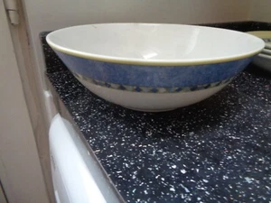 ROYAL DOULTON CARMINA DEEP SALAD / FRUIT BOWL - Picture 1 of 3