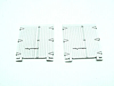 Lionel 5716-014 Central Vt. Boxcar part: DOORS, TWO PIECES, NEW Old Stock, EXC - Image 1 of 4