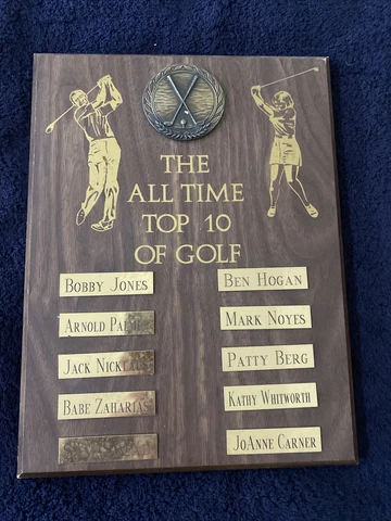 WOOD PLAQUE w/ THE ALL TIME TOP 10 of GOLF  12”x 9” preowned brass Name tags Cover