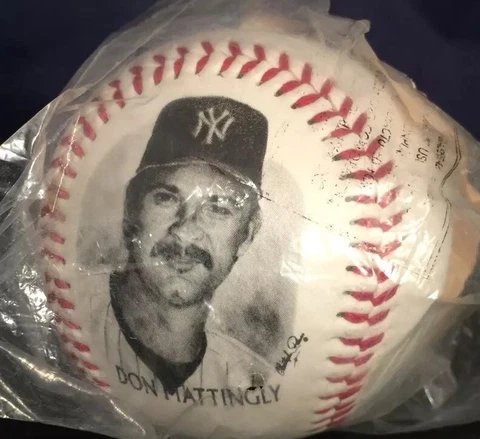 New Vtg Don Mattingly New York Yankees 1996 Burger King Photo Baseball Cover