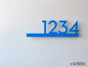 Moderne Hausnummern blau Acryl - zeitgenössische Wohnadresse - Schildplakette - Bild 1 von 4