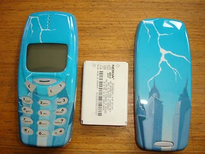 NOKIA 3310 MOBILE PHONE UNLOCKED LOVELY RETRO PHONE LIGHT BLUE GENERIC CASING - Afbeelding 1 van 1