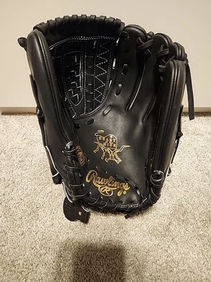 Rawlings Heart Of The Hide Custom Glove 12.25 Black Pro207-14 RHT - Image 1 of 4