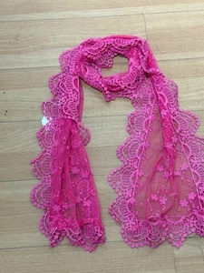 Damenschal Schal Tuch Halstuch mit Spitze und Tüll elegant Pink - Picture 1 of 2